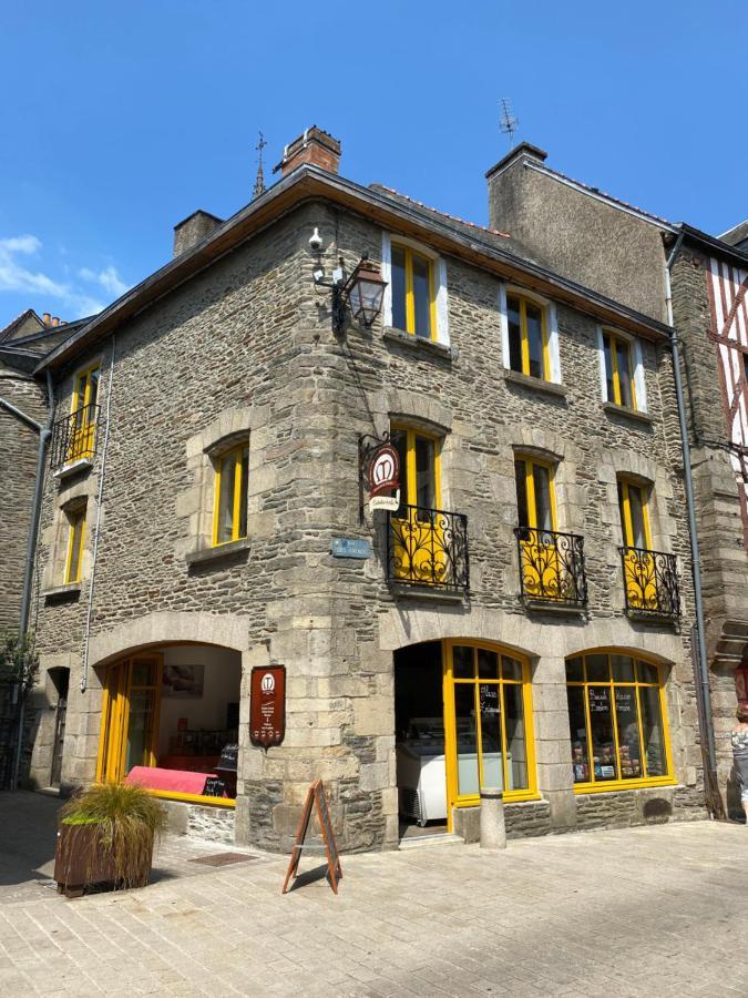 La Maison Du Paon- Josselin Aparthotel Exterior foto